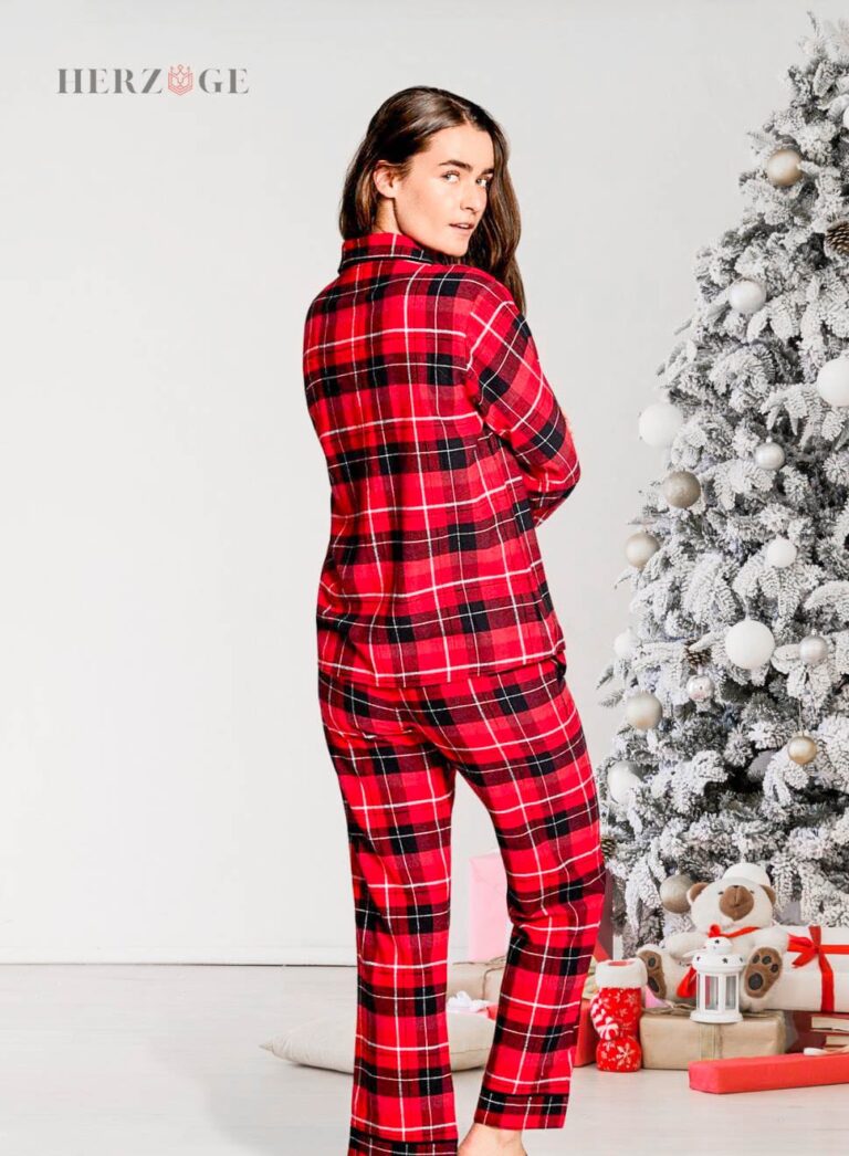 Christmas Plaid Pajamas for Family with Dog