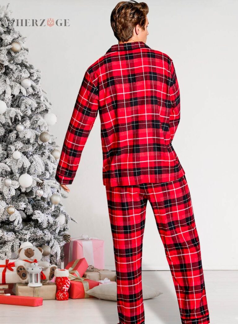 Christmas Plaid Pajamas for Family with Dog